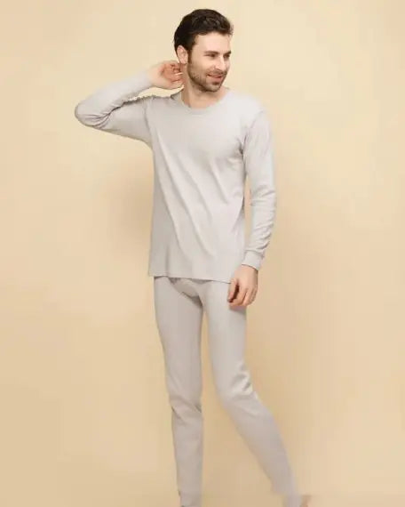 Sweatshirt and Pants Suit